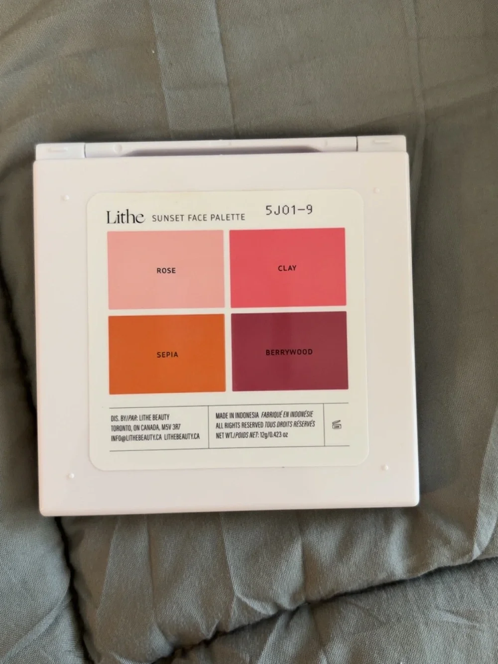 Lithe Powder Blush Palette - Neutral Pink & Mauve Shades NWT
